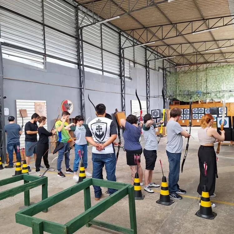 <a href="https://arcoeflechacuritiba.com.br/2021/03/08/arco-e-flecha-serve-para-sobrevivencia/" target="_blank" rel="noreferrer noopener">Arqueria Curitiba</a>